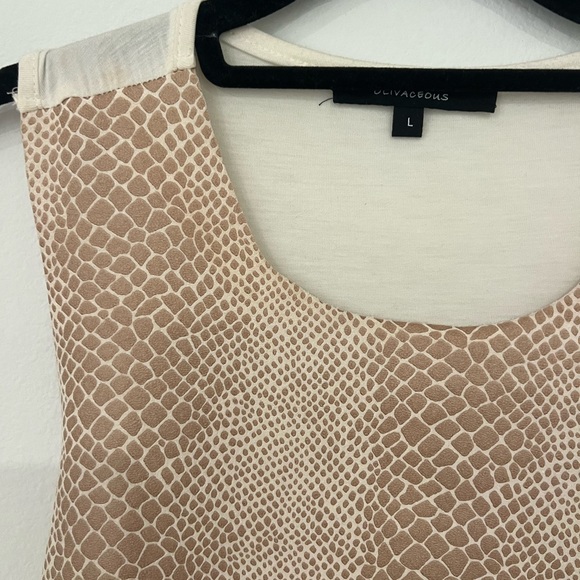 Snakeskin faux leather tank top - Picture 2 of 9